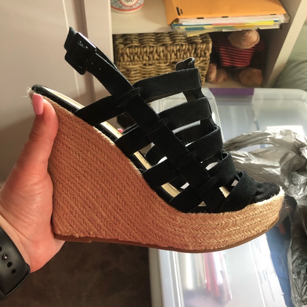 Chinese laundry wedges